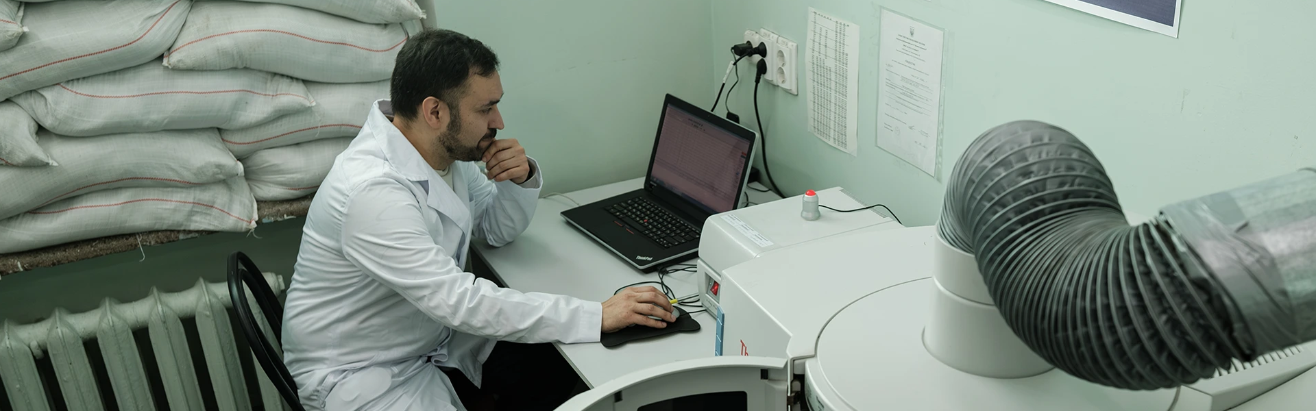 Scientific-Technological Complex "Institute of Single Crystals": Growing and Preserving