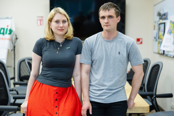 Залишки вибухів на наших столах. Як війна впливає на довкілля і чому це важко вивчати