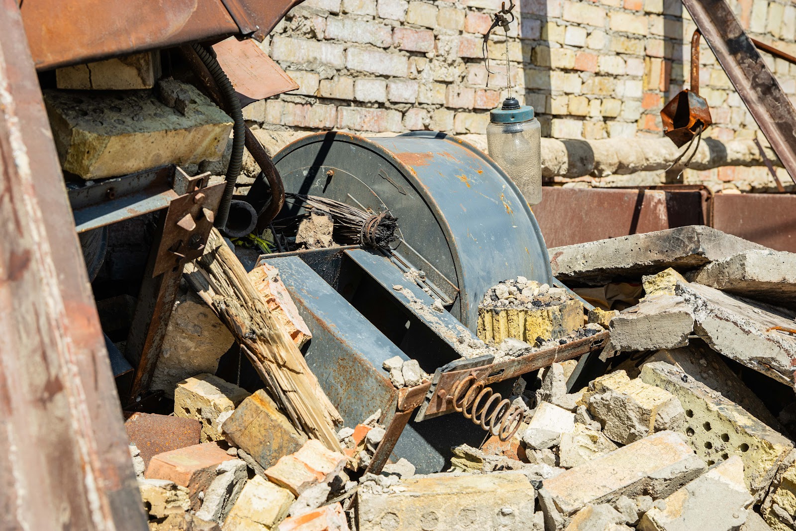 A Hit Too Close To Home. What happened to the Institute of Biochemistry after a drone strike №18