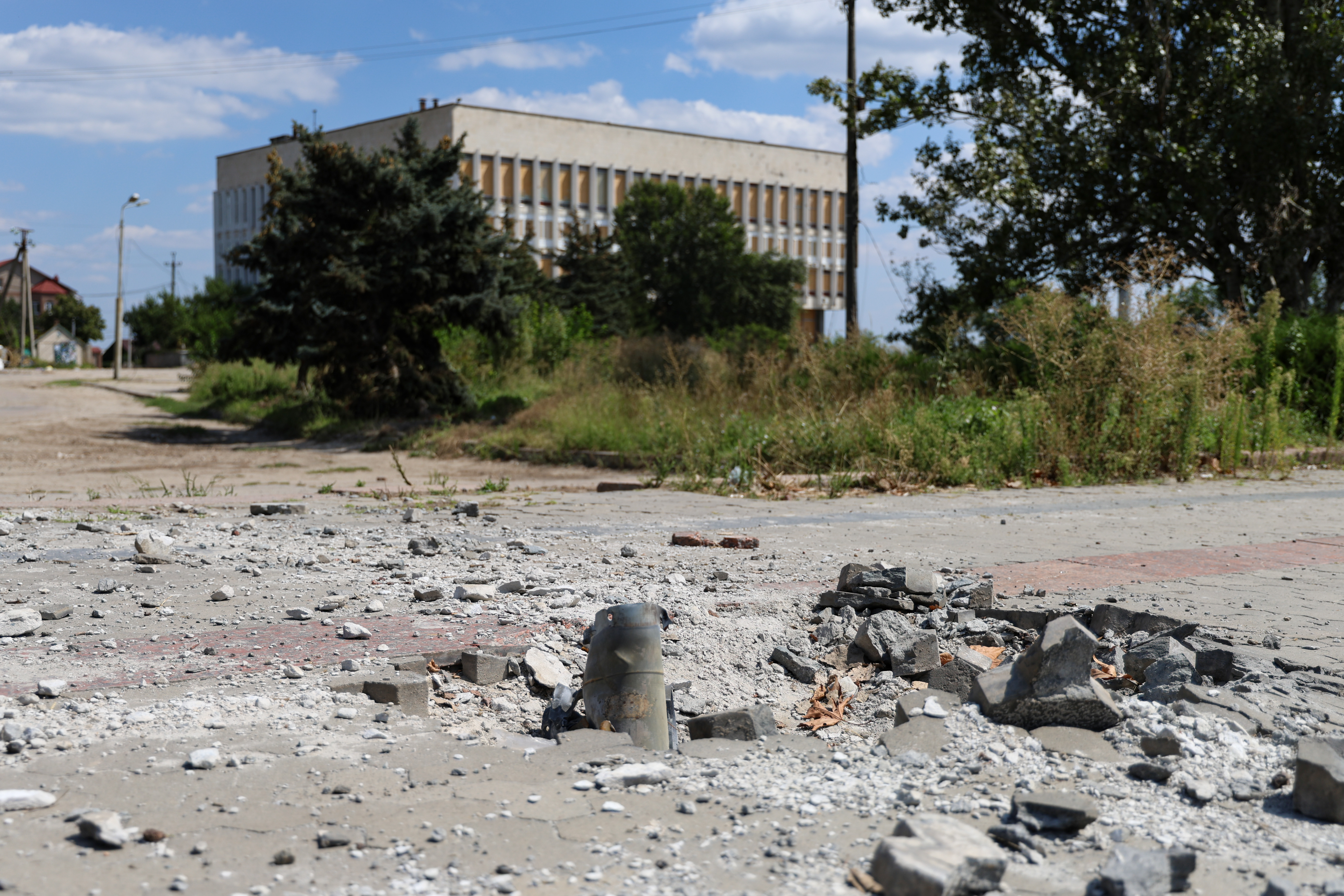 451 за Фарегнейтом. Як херсонська бібліотека виживає під обстрілами №10