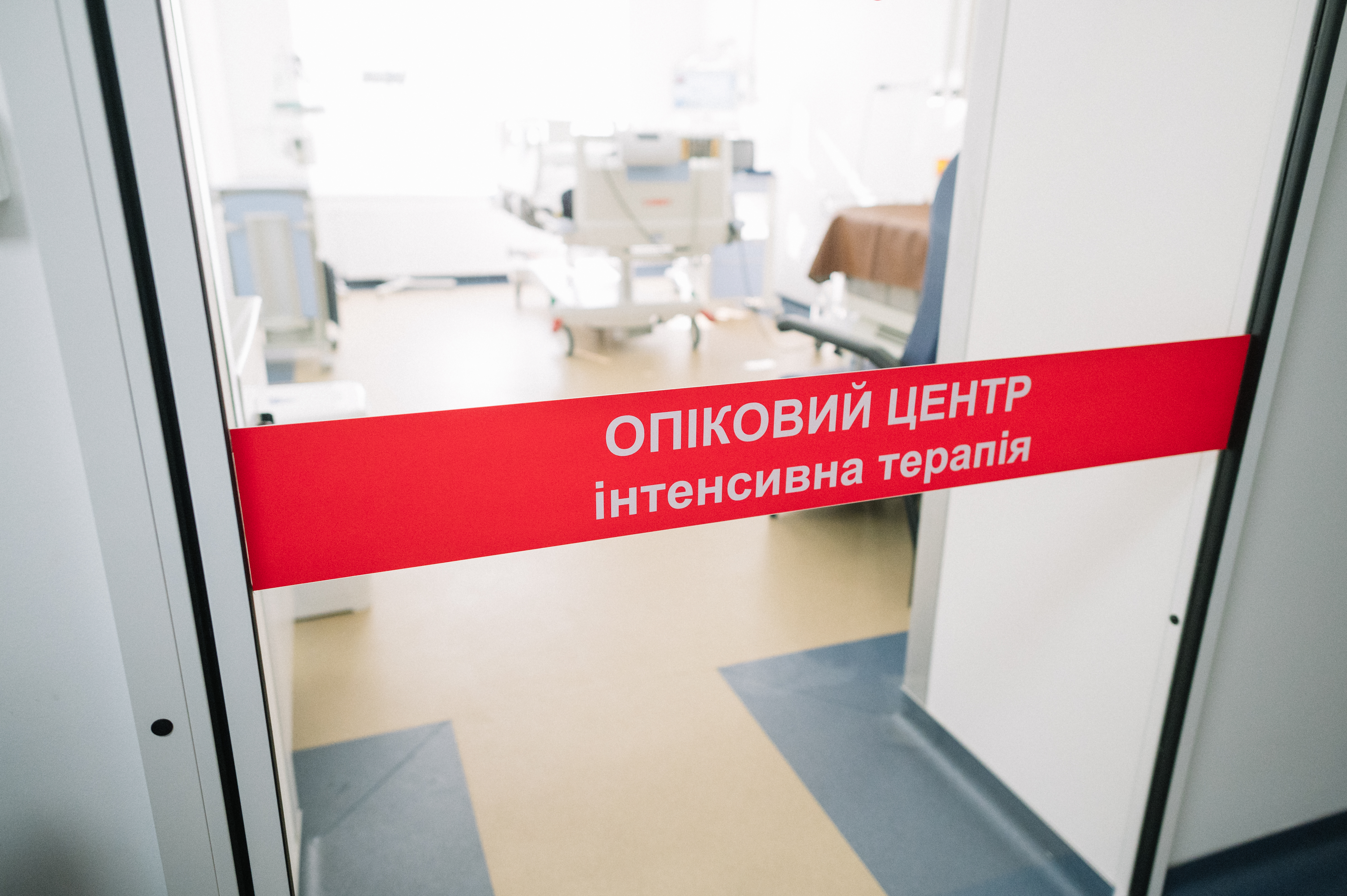 «Незламні»: Як працює опікове відділення під час великої війни №3