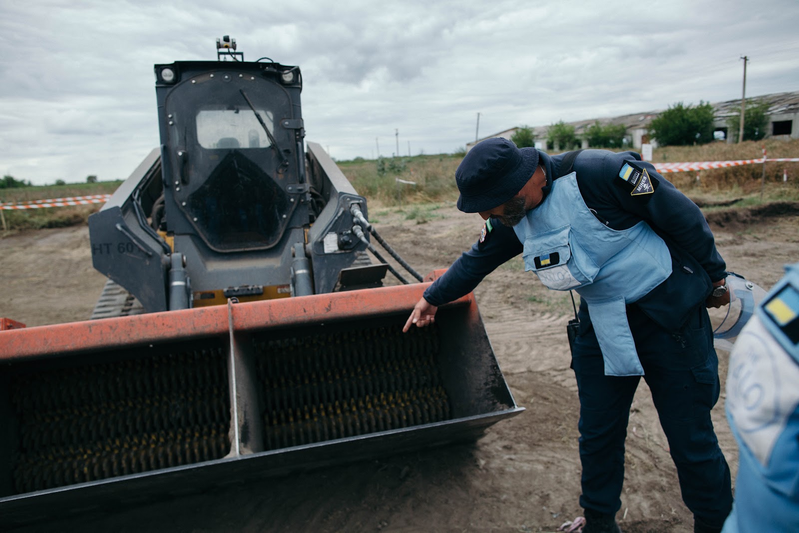 «Ми будемо сіяти пшеницю і вирощувати хліб»: підземні камені гуманітарного розмінування в Україні №11