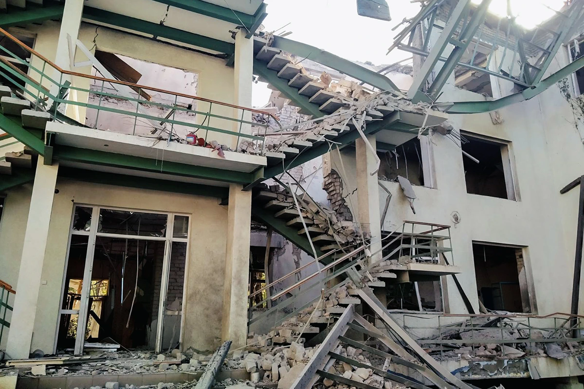 Explosive Fields: The Institute of Climate-Oriented Agriculture, Ammonium Nitrate Fortifications, and Aerial Bombs №4