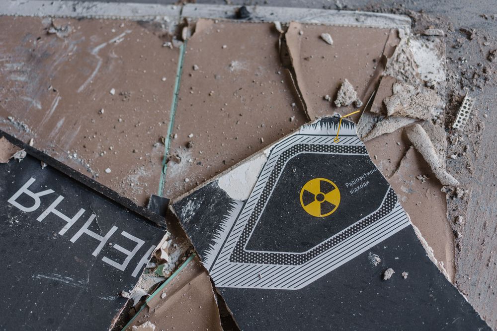 “Lost Worlds.” How the Russian strike ruined the Chornobyl Museum in Kyiv №26